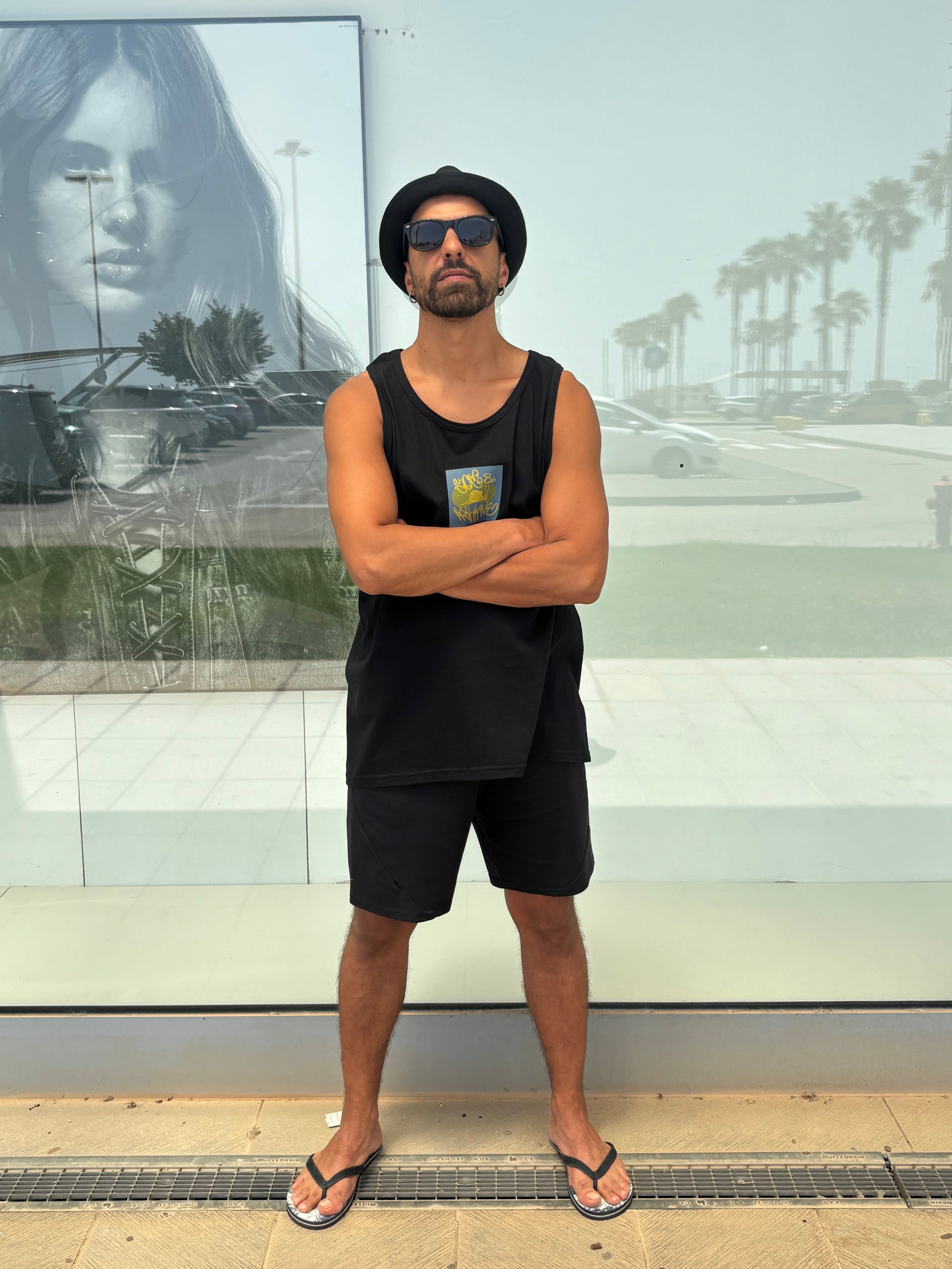 T-shirt smanicata - "The funk squad" - Nera Summer back